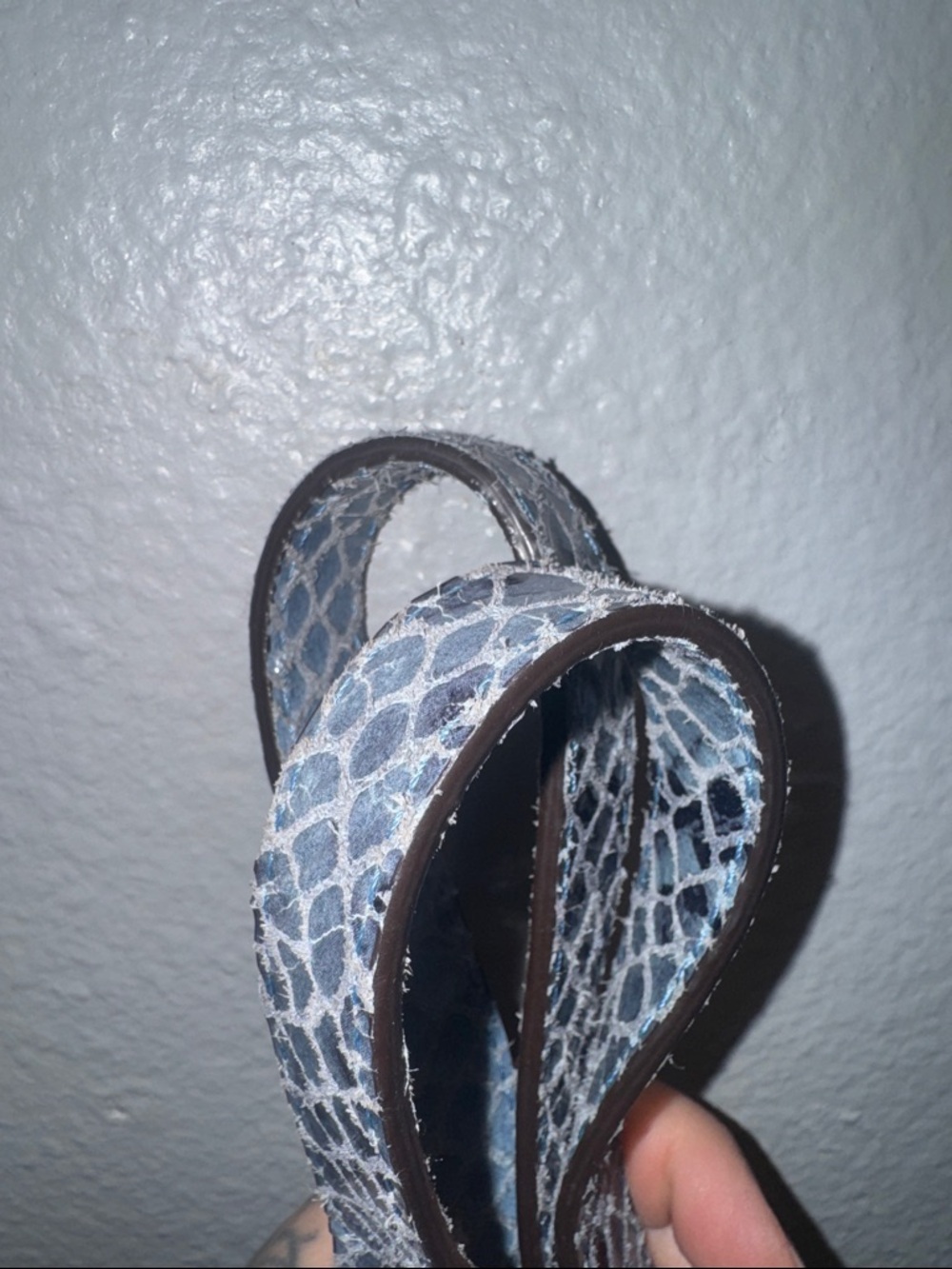 Michael Kors Gray-Blue Snake Print Shoulder Bag EUC - Picture 3 of 9